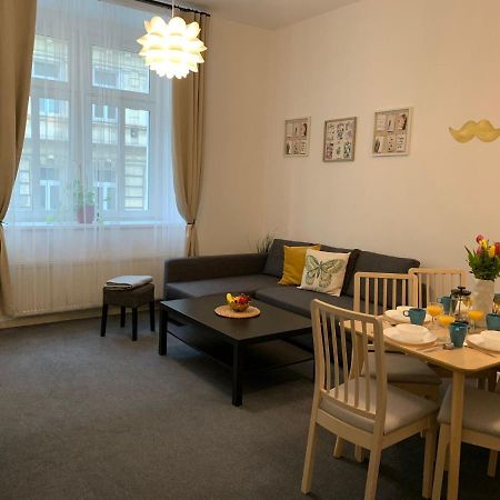 Little Tom Apartments Prag Dış mekan fotoğraf