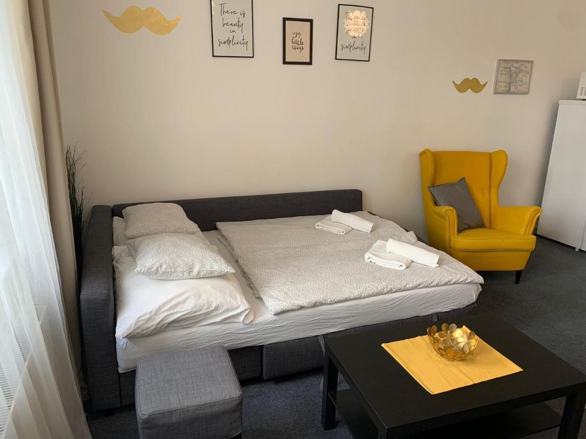 Little Tom Apartments Prag Dış mekan fotoğraf